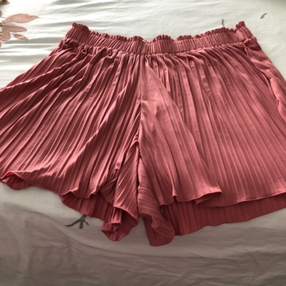 Loft Pink Pleated Skort